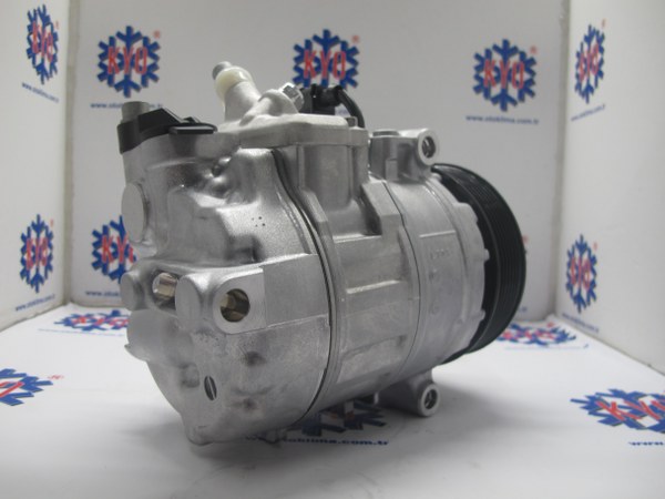 KYOK150291 PORSCHE PANAMERA  7 PK  OEM : 7L5820803