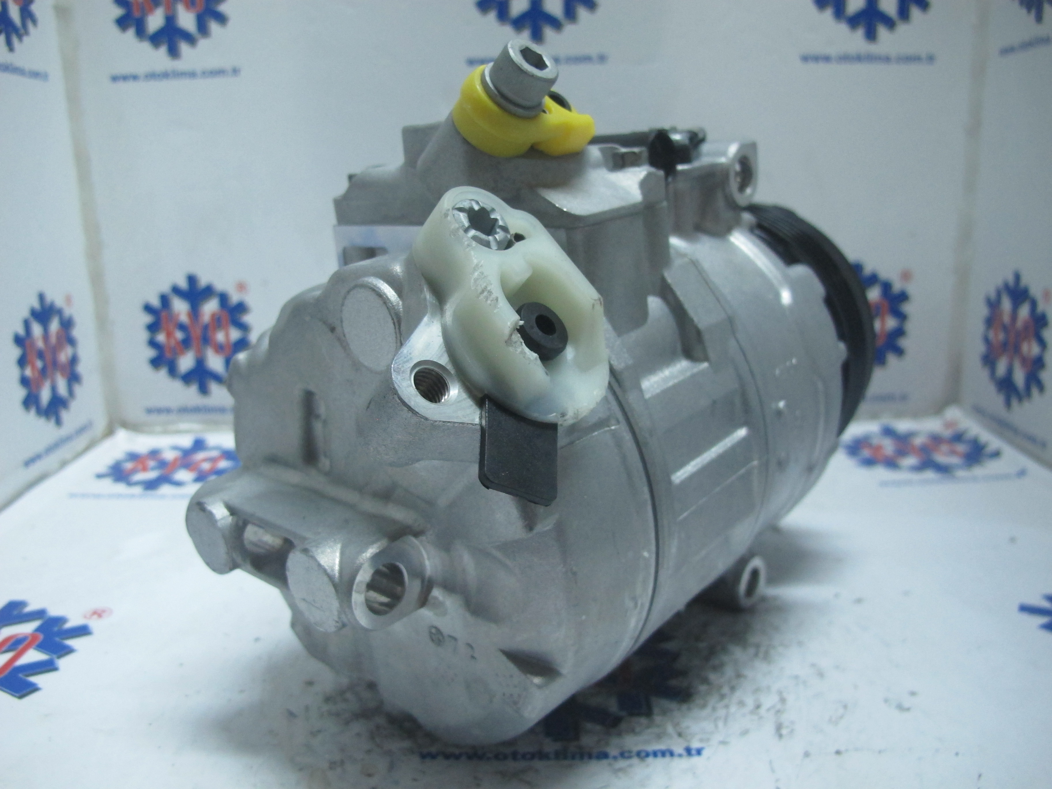 KYOK150361 BMW E39 - X5 - X3 - E46  4 PK OEM : 64526916232 - 447260-0784