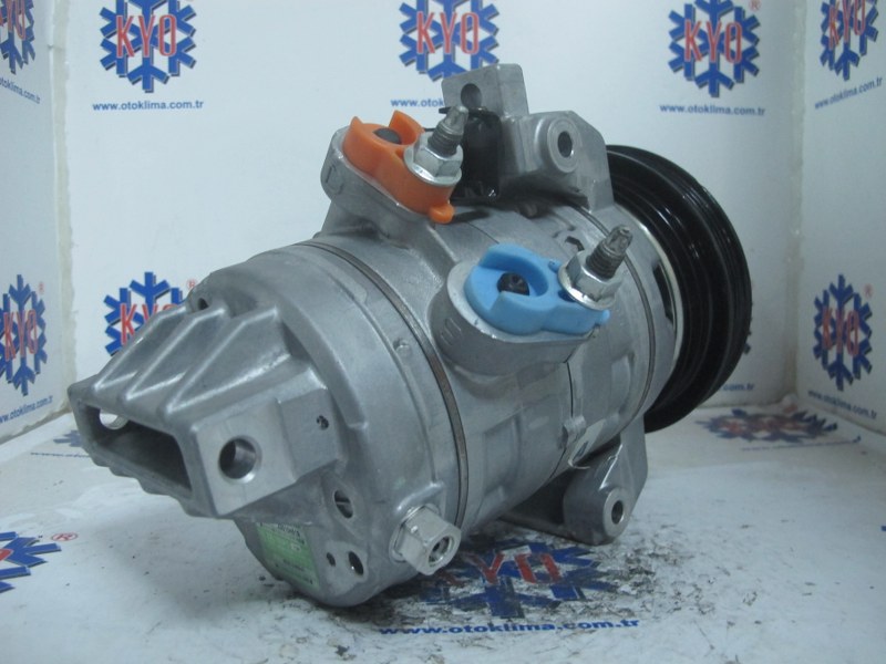 KYOK150369 FORD MUSTANG 4 PK OEM : DR33-19D629-AA