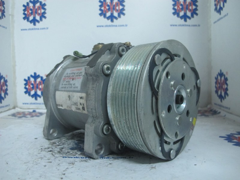 KYOK150371 ROLLS ROYCE  OEM : SS-121DS1