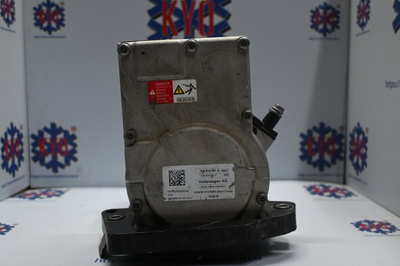 KYOK150380 VOLKSWAGEN ID3- ID4  OEM : 1EA816551A