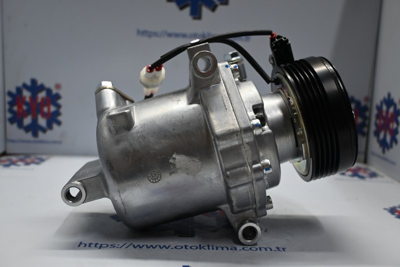 KYOK150424 MİTSUBİSHİ LANCER COLT  5 PK OEM :7813A151 - AKC200A084