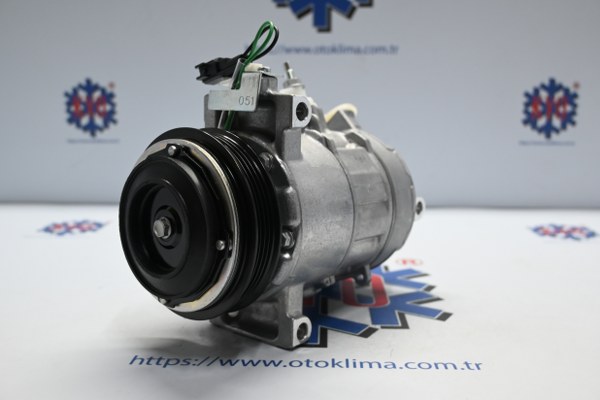 KYOK150436 FORD MUSTANG 4 PK OEM:FR3B-19D629-AA