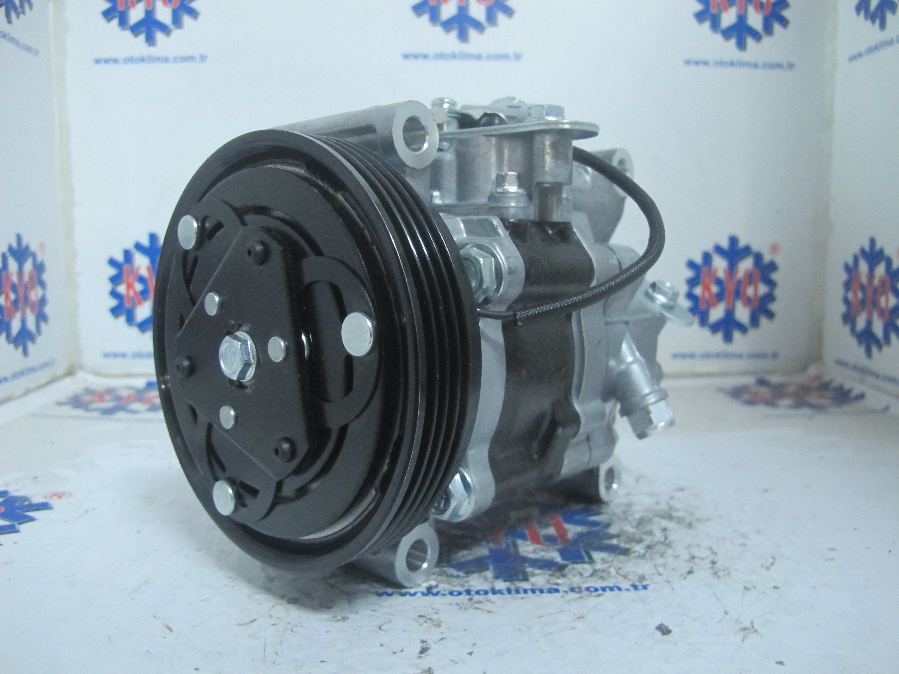 KYOK15050  SUZUKİ SX4  5 PK  OEM : 95201-80JA0