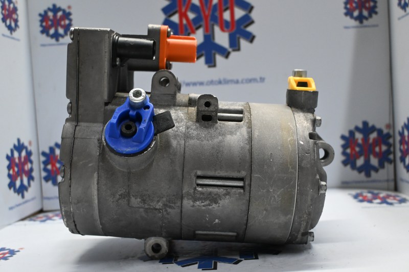 KYOK150501 VOLSKWAGEN GOLF VII / PASSAT / AUDİ A3 OEM : 5QE820803A