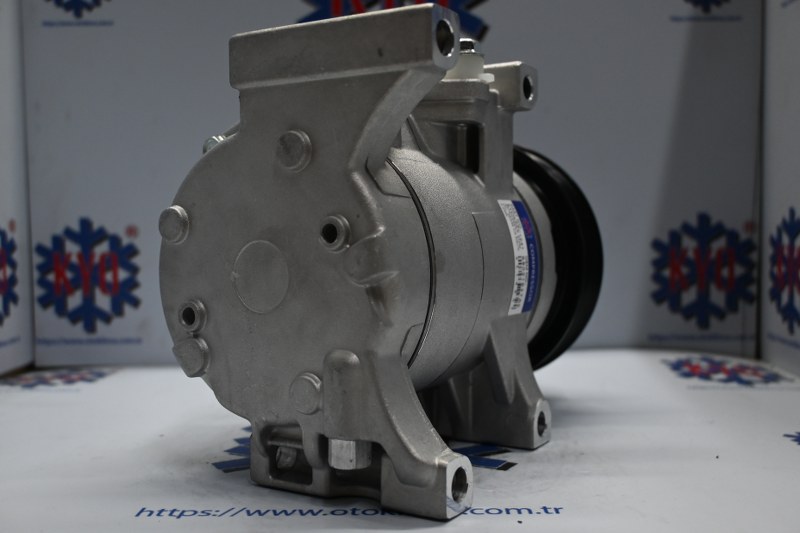 KYOK150506 CHRYSLER DODGE JEEP  6 PK OEM : 68021637AD - 68021637AE