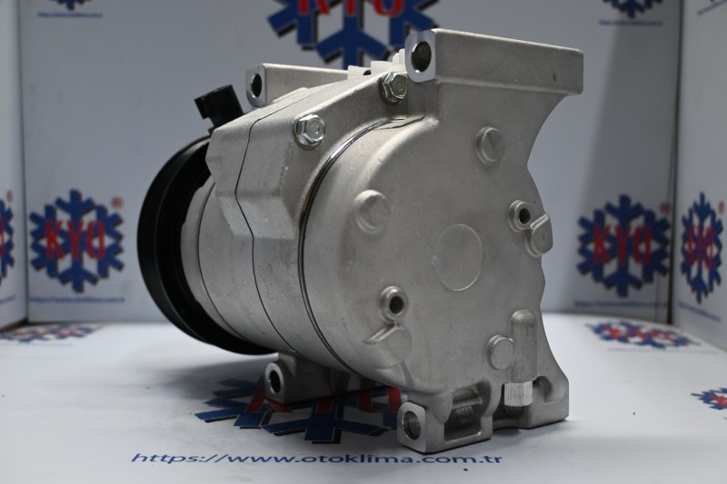 KYOK150506 CHRYSLER DODGE JEEP  6 PK OEM : 68021637AD - 68021637AE