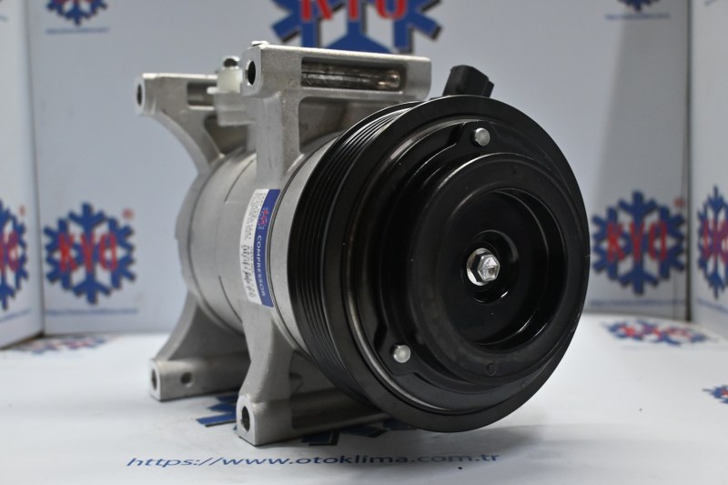 KYOK150506 CHRYSLER DODGE JEEP  6 PK OEM : 68021637AD - 68021637AE