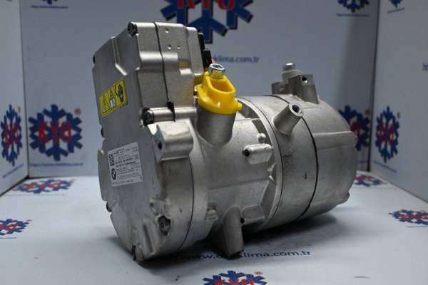 KYOK150518 BMW G70 İ7 -İ4 OEM : 6452-5B31E59-01