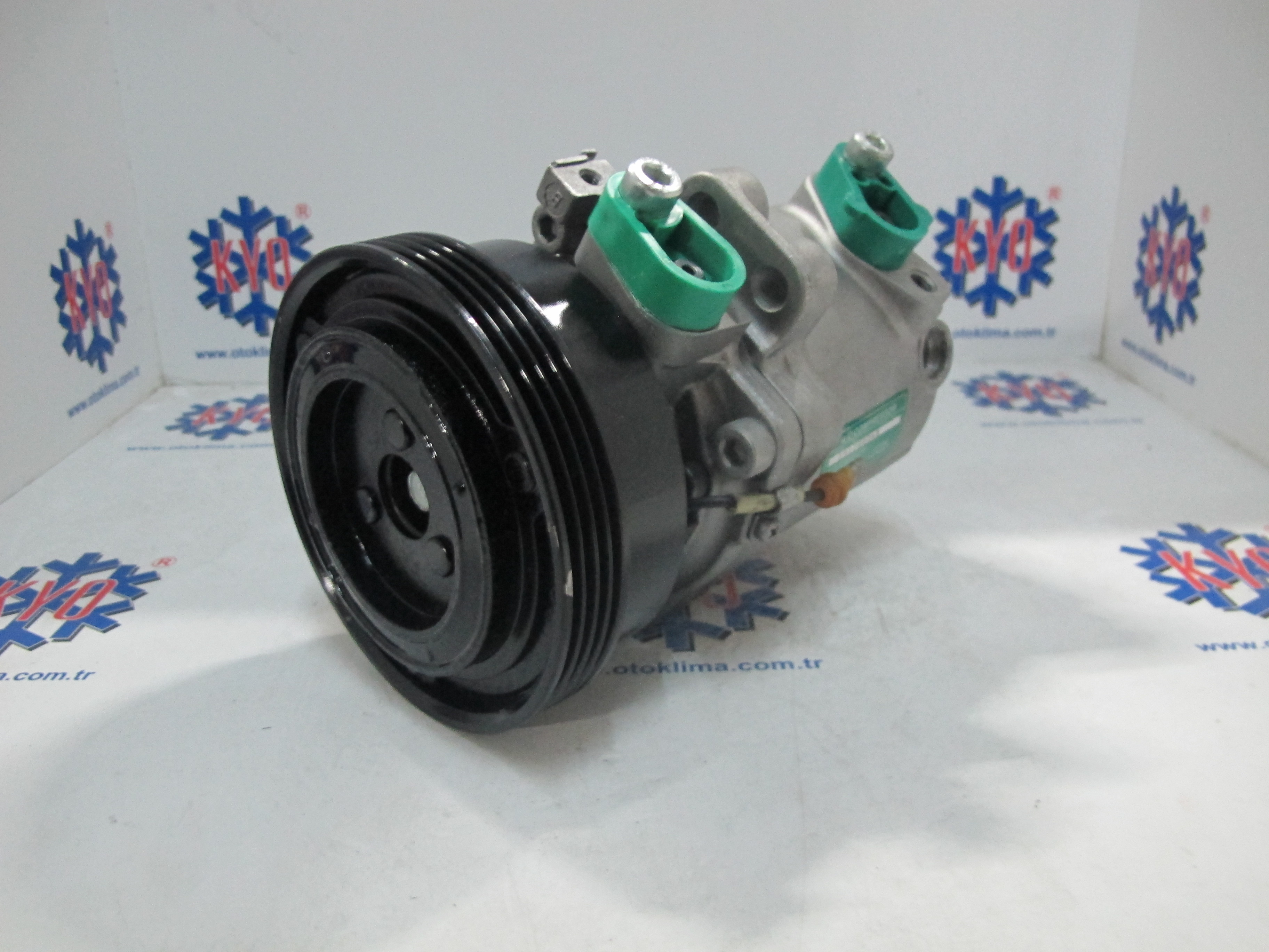 KYOK15052 BMW M44 ('96-)OEM:64528390228