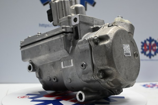 KYOK150524 RENAULT ZOE OEM : 926000134R