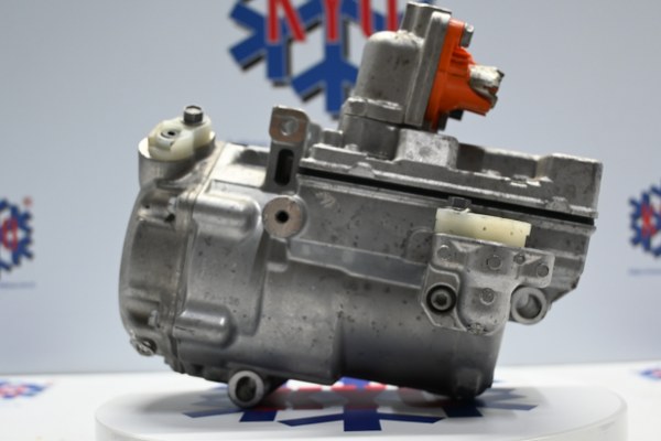KYOK150524 RENAULT ZOE OEM : 926000134R