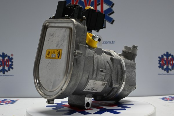 KYOK150525 MERCEDES BENZ E-SERİSİ  E53 GLS GLE  OEM : A0008308204