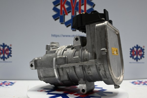 KYOK150525 MERCEDES BENZ E-SERİSİ  E53 GLS GLE  OEM : A0008308204