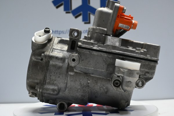 KYOK150526 NİSSAN LEAF OEM : 92600-3NF0A