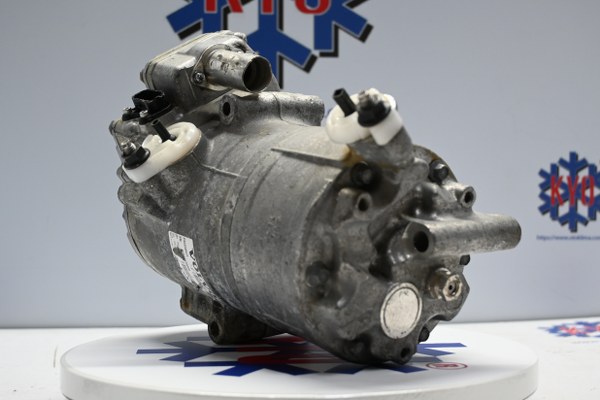 KYOK150527 VOLVO V60 T6 T8 OEM : P32260523