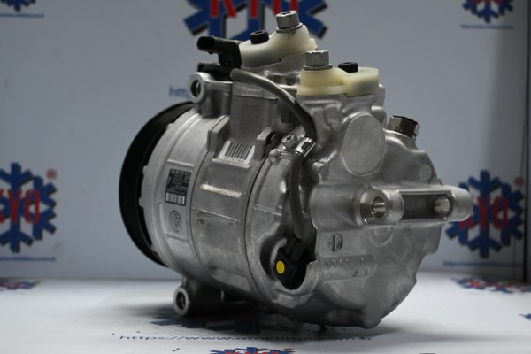 KYOK150533 MERCEDES BENZ W22/W223 5 PK OEM :A0008301401/0008301401