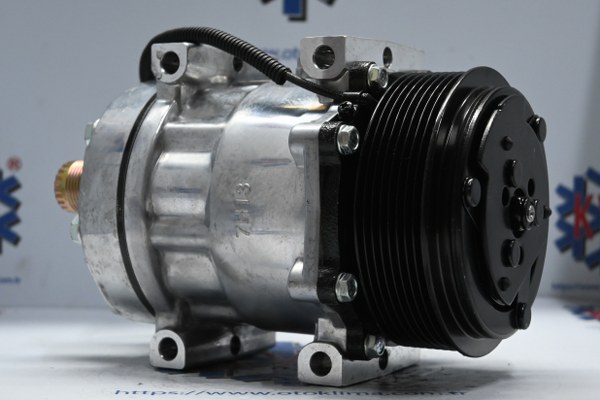 KYOK150534 İVECO İŞ MAKİNESİ SD7H13 8 PK 24V 32X32