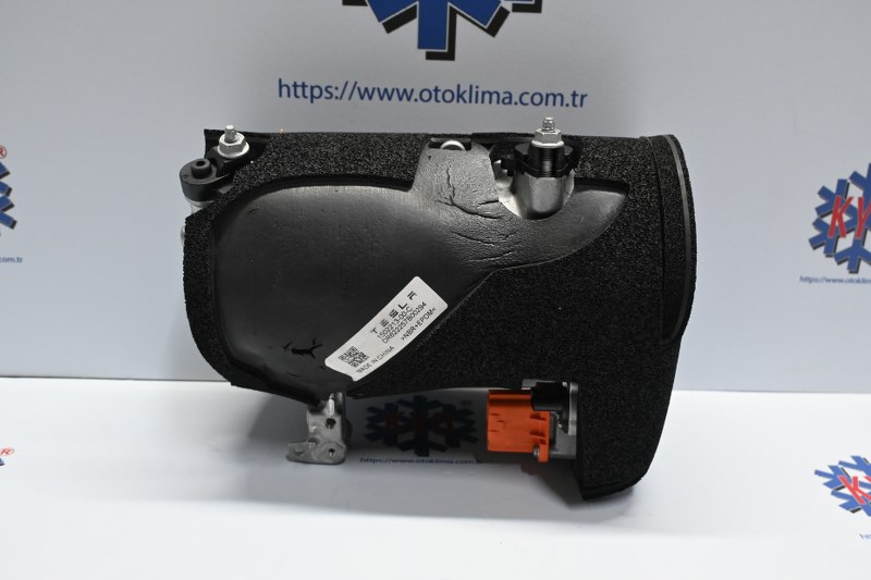 KYOK15058 TESLA MODEL 3 OEM : 1502213-00-C