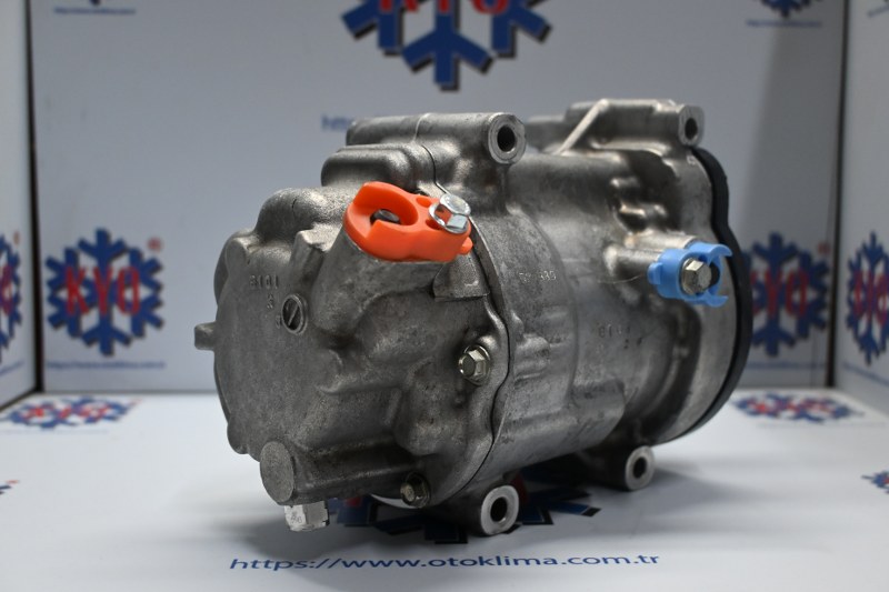 KYOK15079 TOYOTA YARİS CROSS HYBRİD OEM : 042400-0500