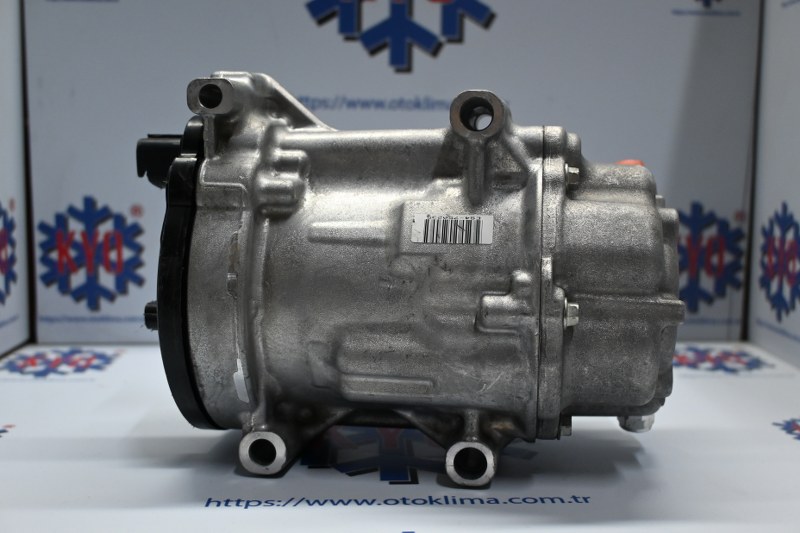 KYOK15079 TOYOTA YARİS CROSS HYBRİD OEM : 042400-0500