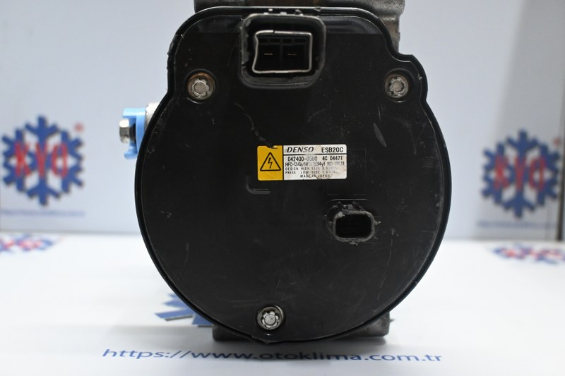 KYOK15079 TOYOTA YARİS CROSS HYBRİD OEM : 042400-0500