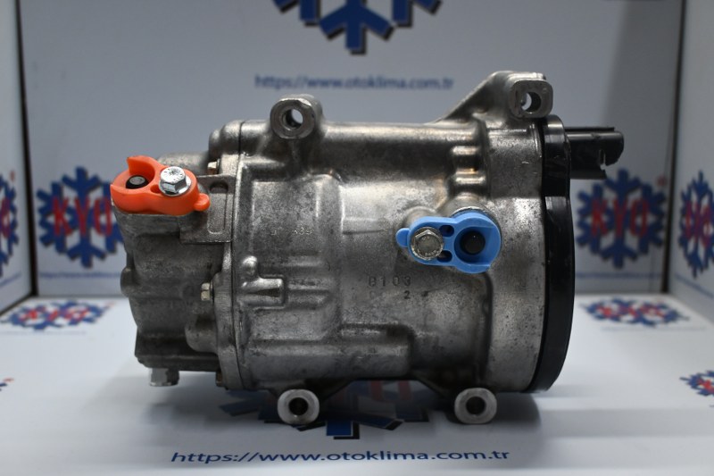 KYOK15079 TOYOTA YARİS CROSS HYBRİD OEM : 042400-0500