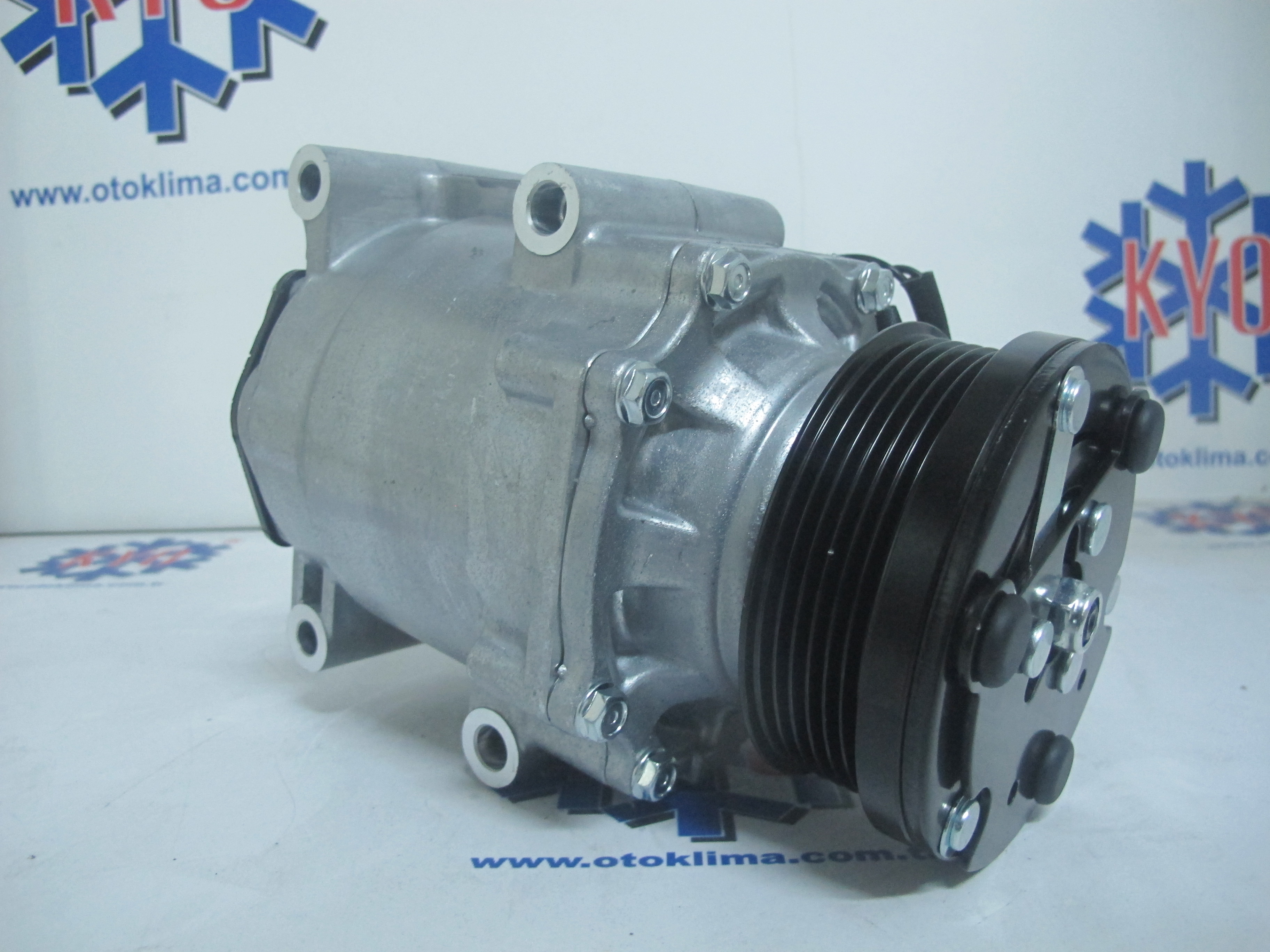 KYOK15107  FOCUS CONNECT OEM:1084732 