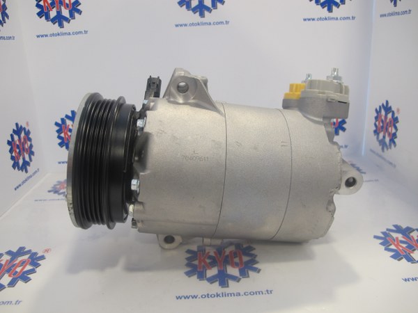 KYOK151125 FORD FOCUS 4 PK OEM : CV61-19D629-SB