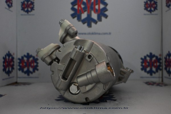 KYOK151138 LAND ROVER 6 PK  OEM : LR035975 - LR027784  