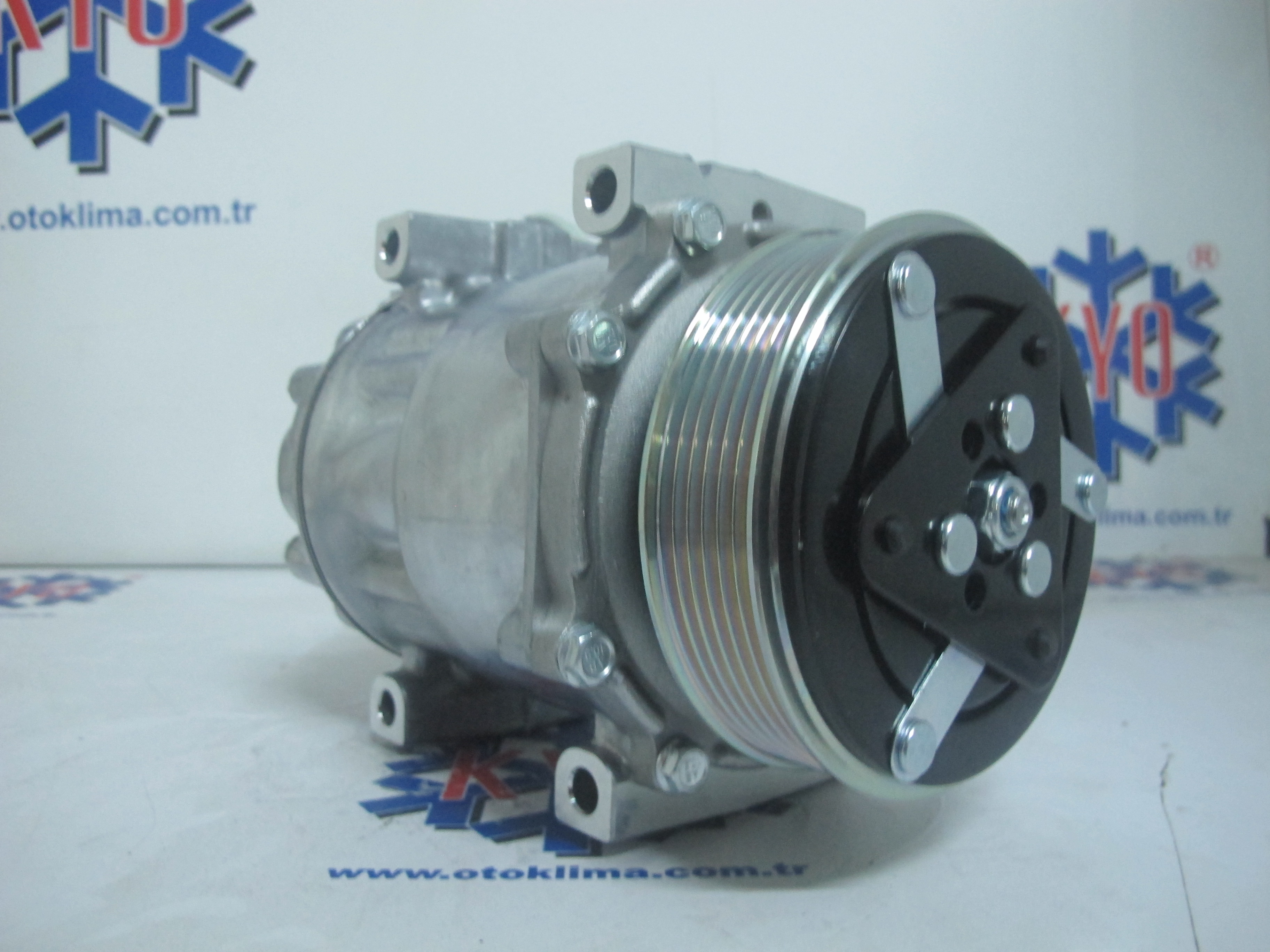 KYOK151139  VOLVO S60 2011 -2013  OEM : 31369699