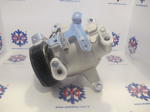 KYOK151146 SUBARU FORESTER  OEM : 73111-FJ000