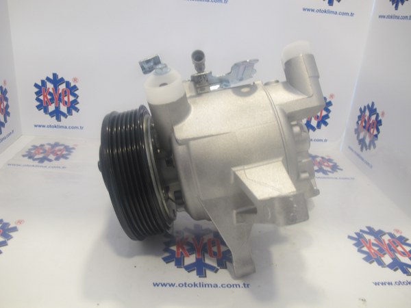 KYOK151146 SUBARU FORESTER  OEM : 73111-FJ000