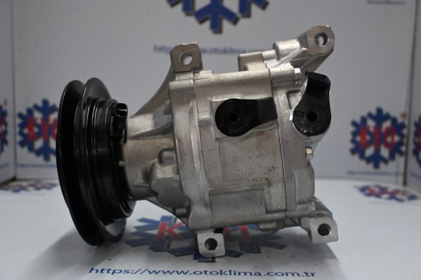 KYOK151148 KUBOTA İŞ MAKİNASİ V KAYIŞ OEM : 447220 - 6582 