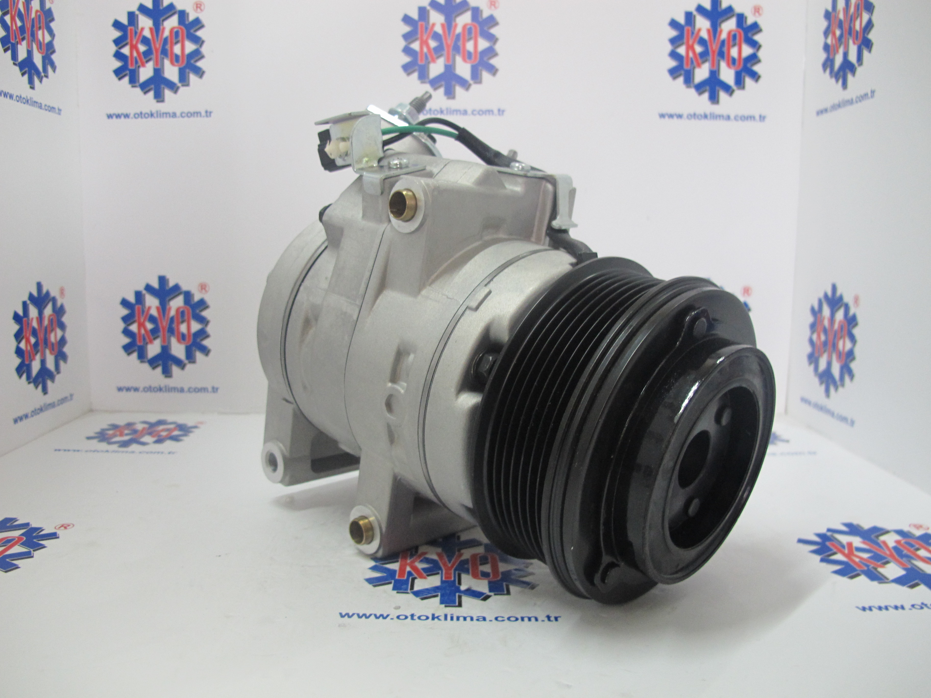 KYOK151173 FORD RANGER 7 PK OEM : EB3B19497BB
