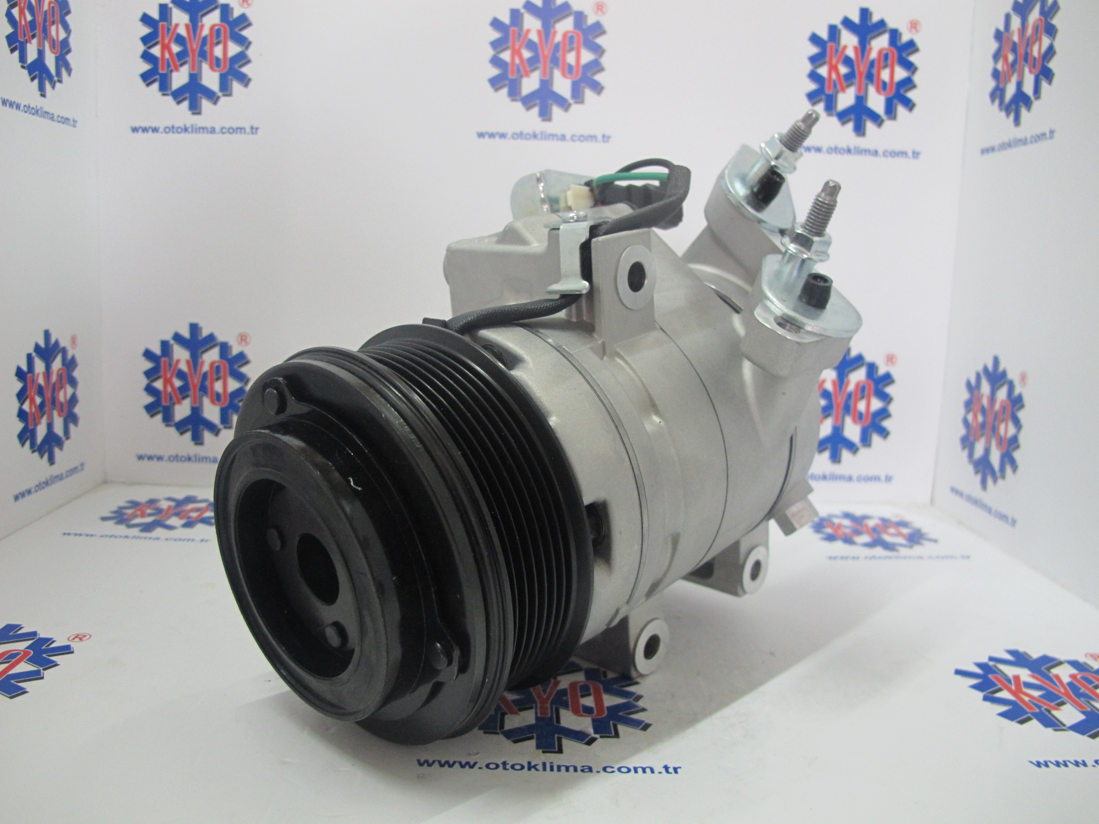 KYOK151173 FORD RANGER 7 PK OEM : EB3B19497BB