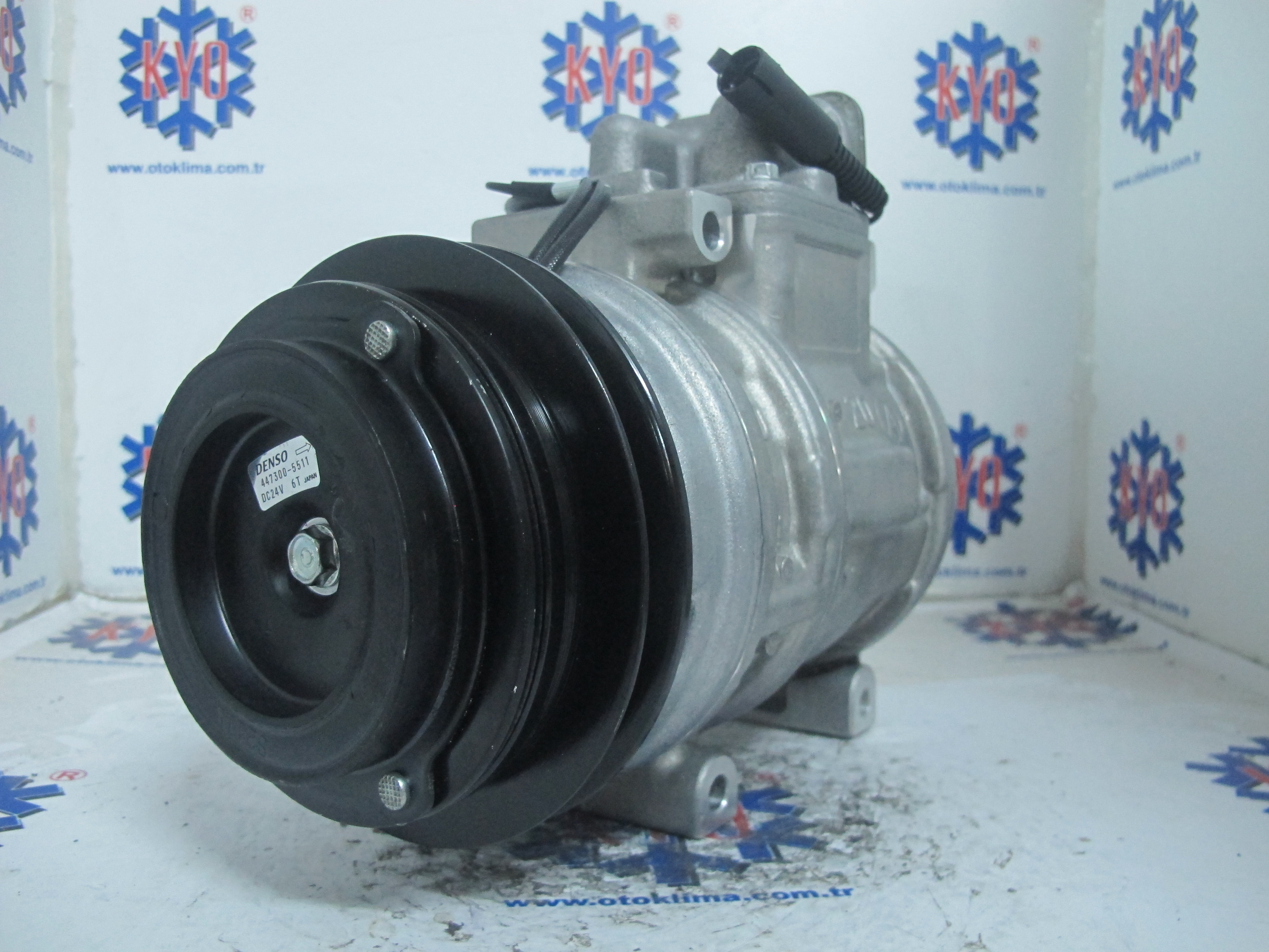 KYOK151237 MERCEDES BENZ  W126 OEM: 0002302511