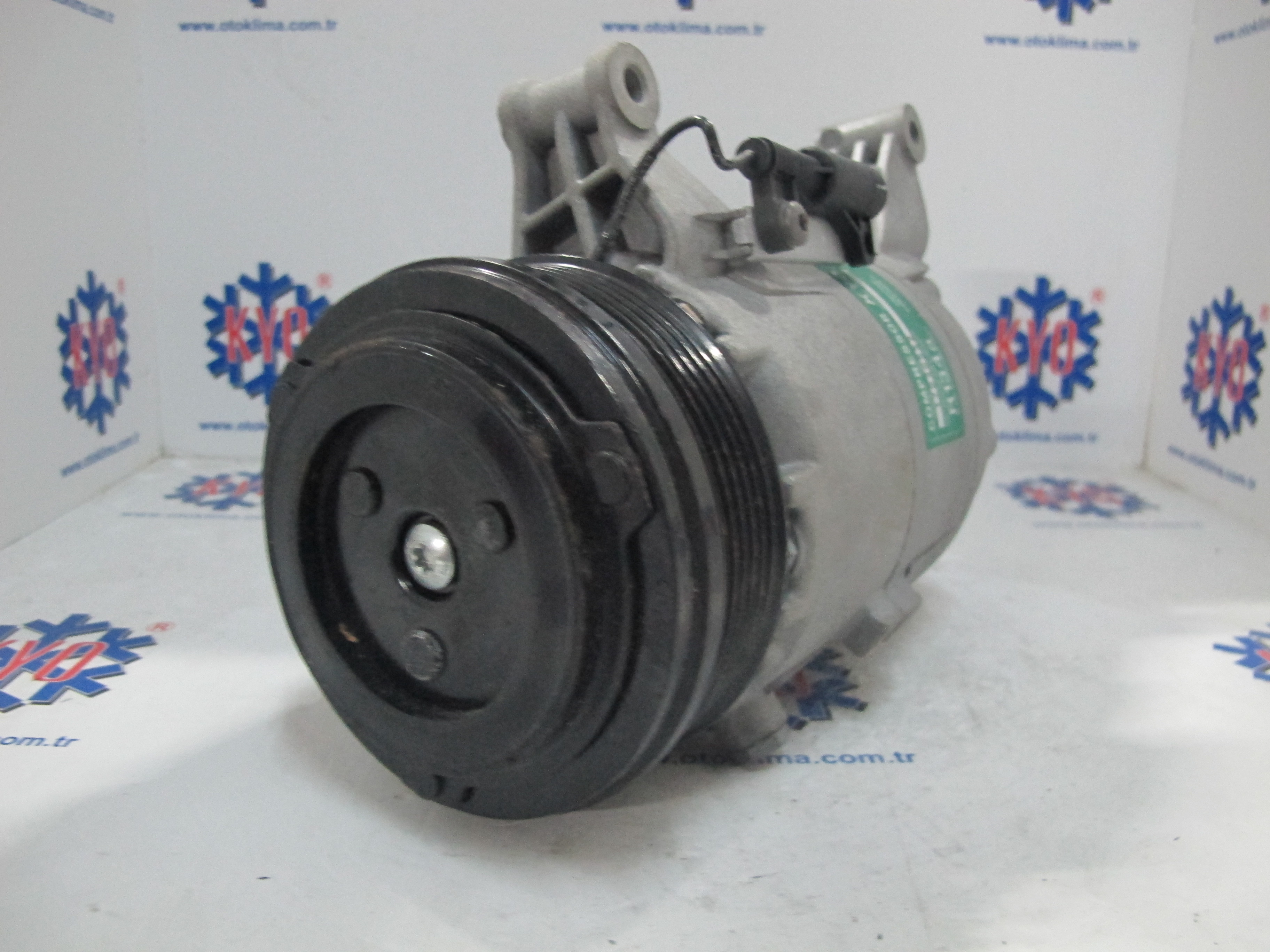 KYOK151249 MINI COOPER  OEM: 64526918122