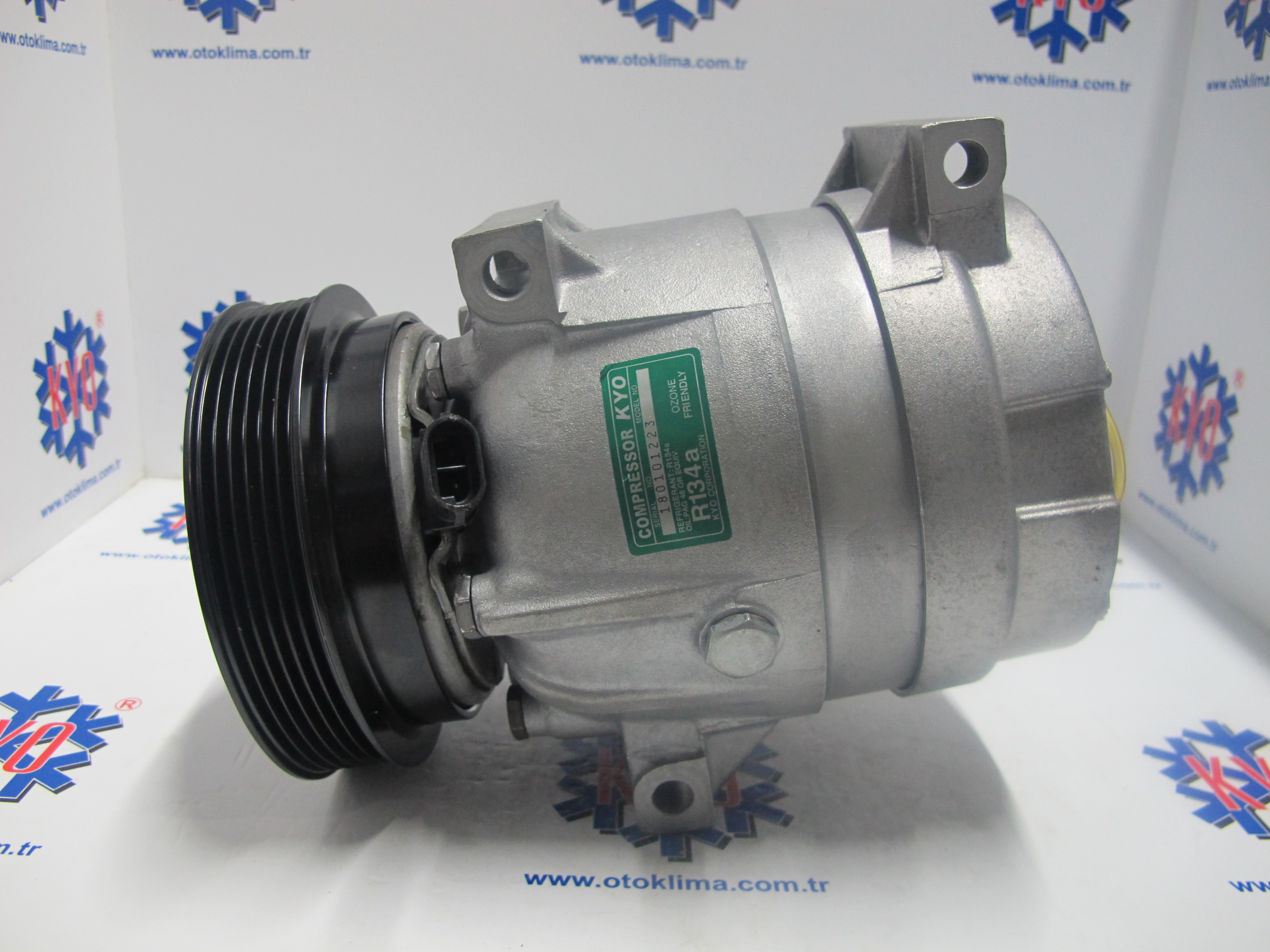 KYOK151345 RENAULT MEGANE 1.4L OEM: 7700103536