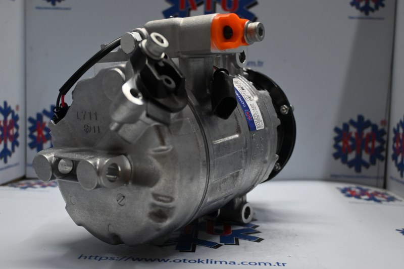 KYOK151408  VOLKSWAGEN  TRANSPORTER T5 2.5 TDI  OEM: 7H0820805C -7H0820805E-7H0820805F-