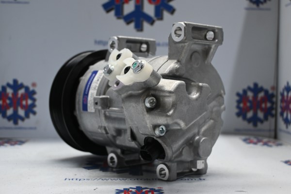 KYOK151444 TOYOTA  AVENSİS / AURİS 7 PK DENSO OEM: 447180-5640 447260-1744,447260-1745,GE447260-1740,