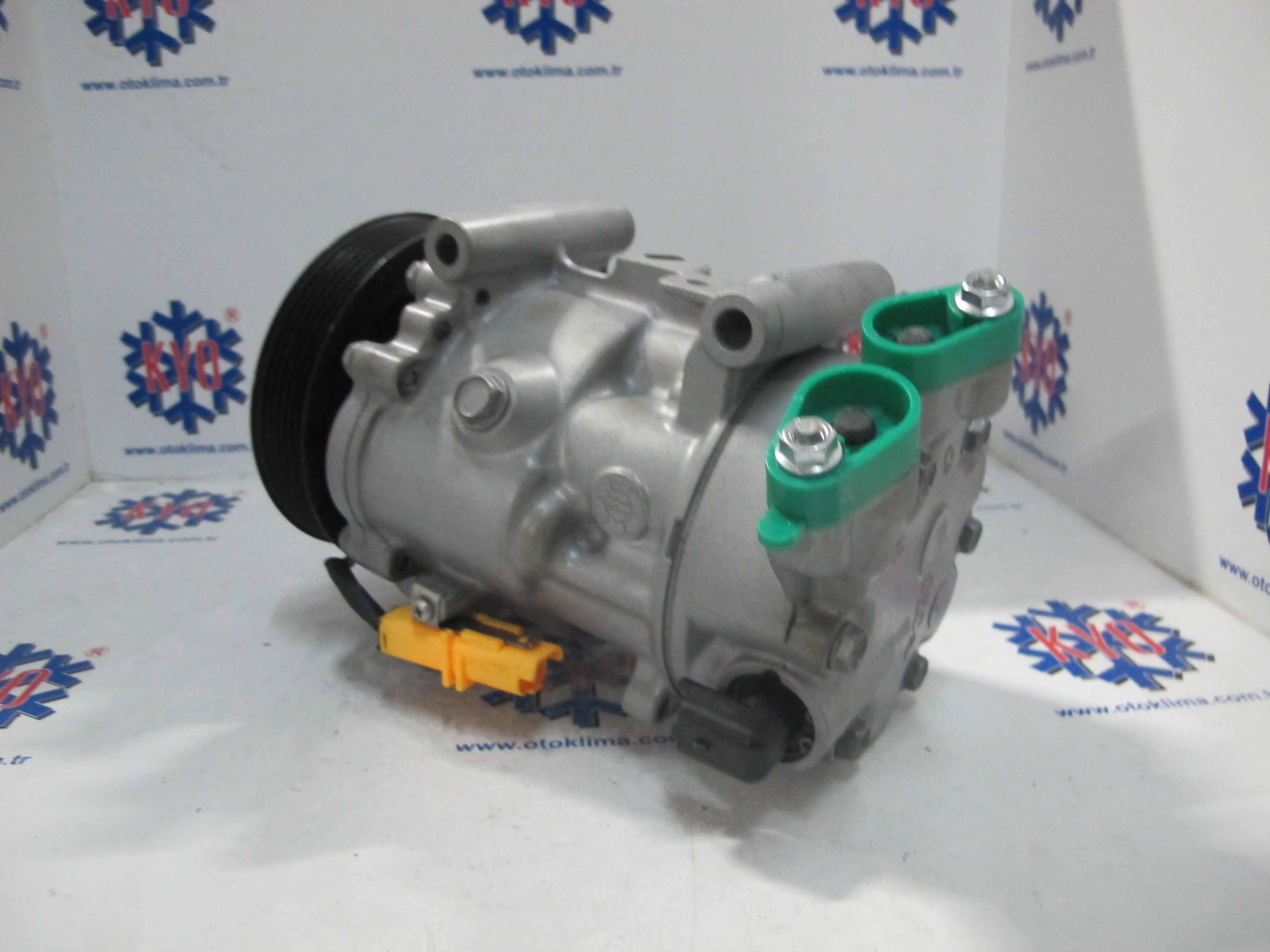 KYOK151448 PEUGEOT  OEM: 9670318880  