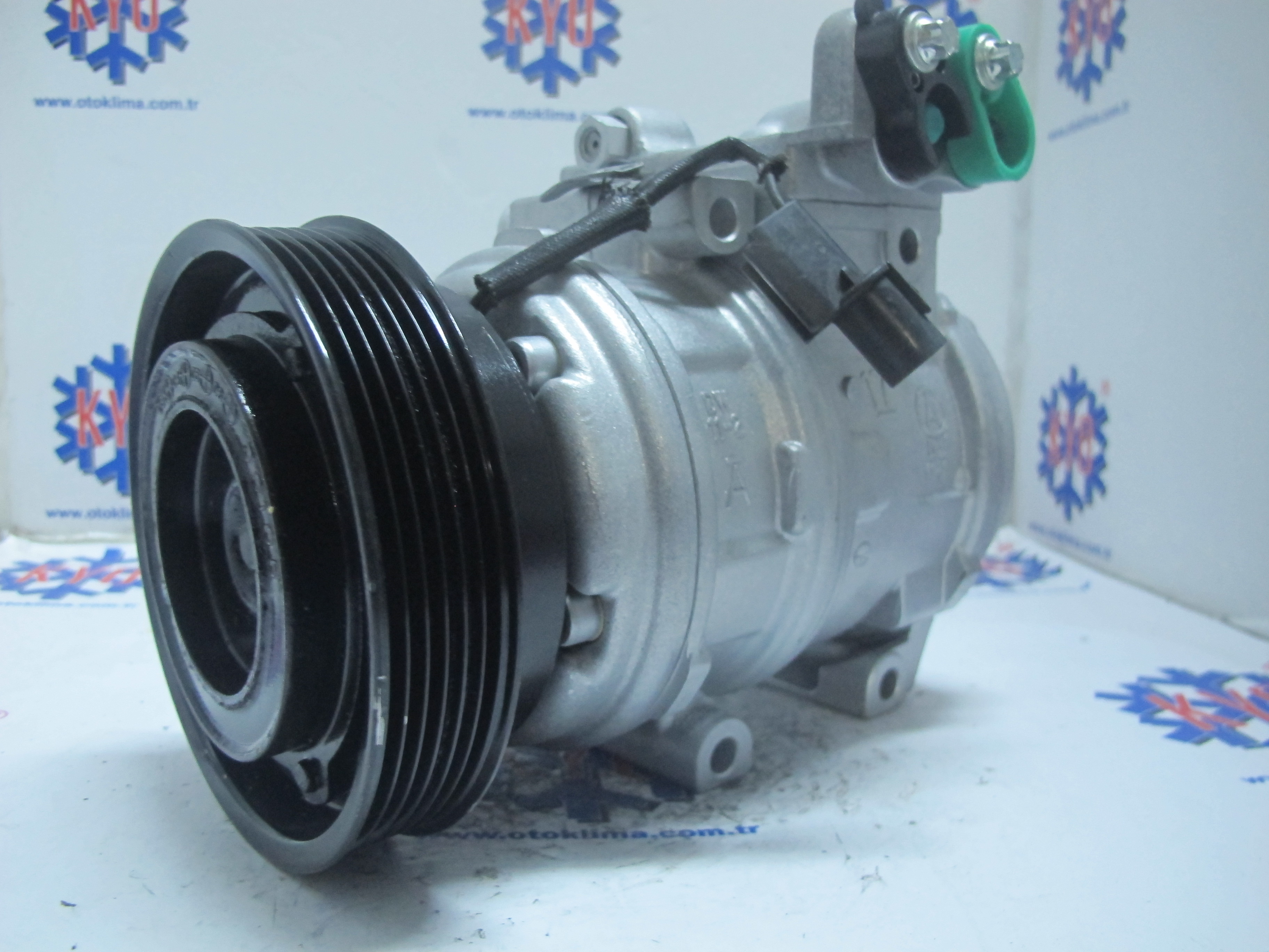 KYOK151454  HYUNDAİ TUSCON DENSO R12 OEM: 97701-2E300
