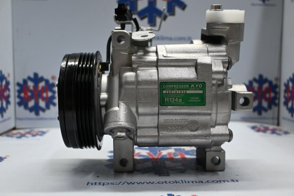 KYOK151460 SUBARU IMPREZA 4 PK OEM : 73111 FG000 - 73111 FG001 