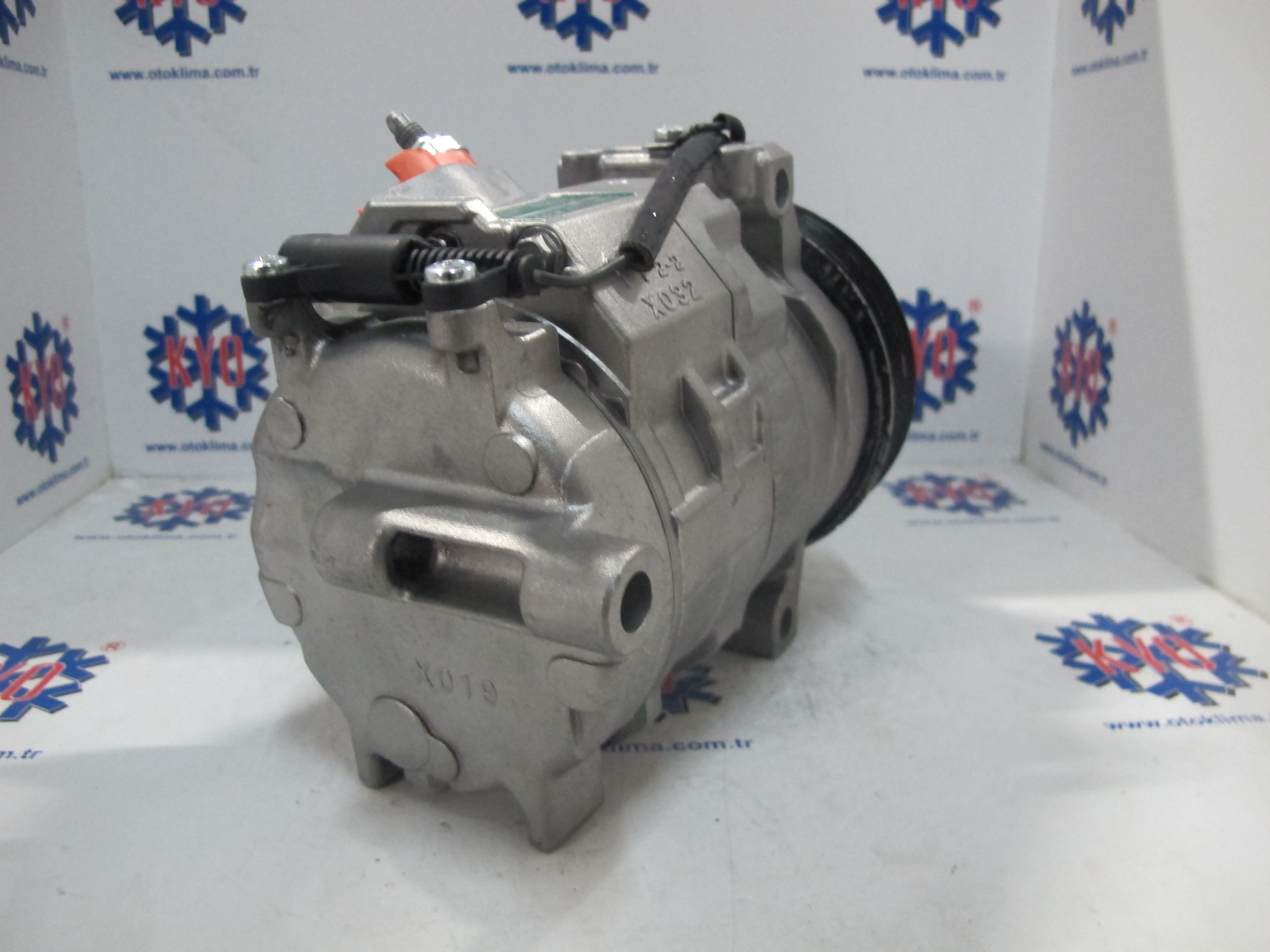 KYOK151462 CHEROKEE 6 PK OEM : 55116839AA