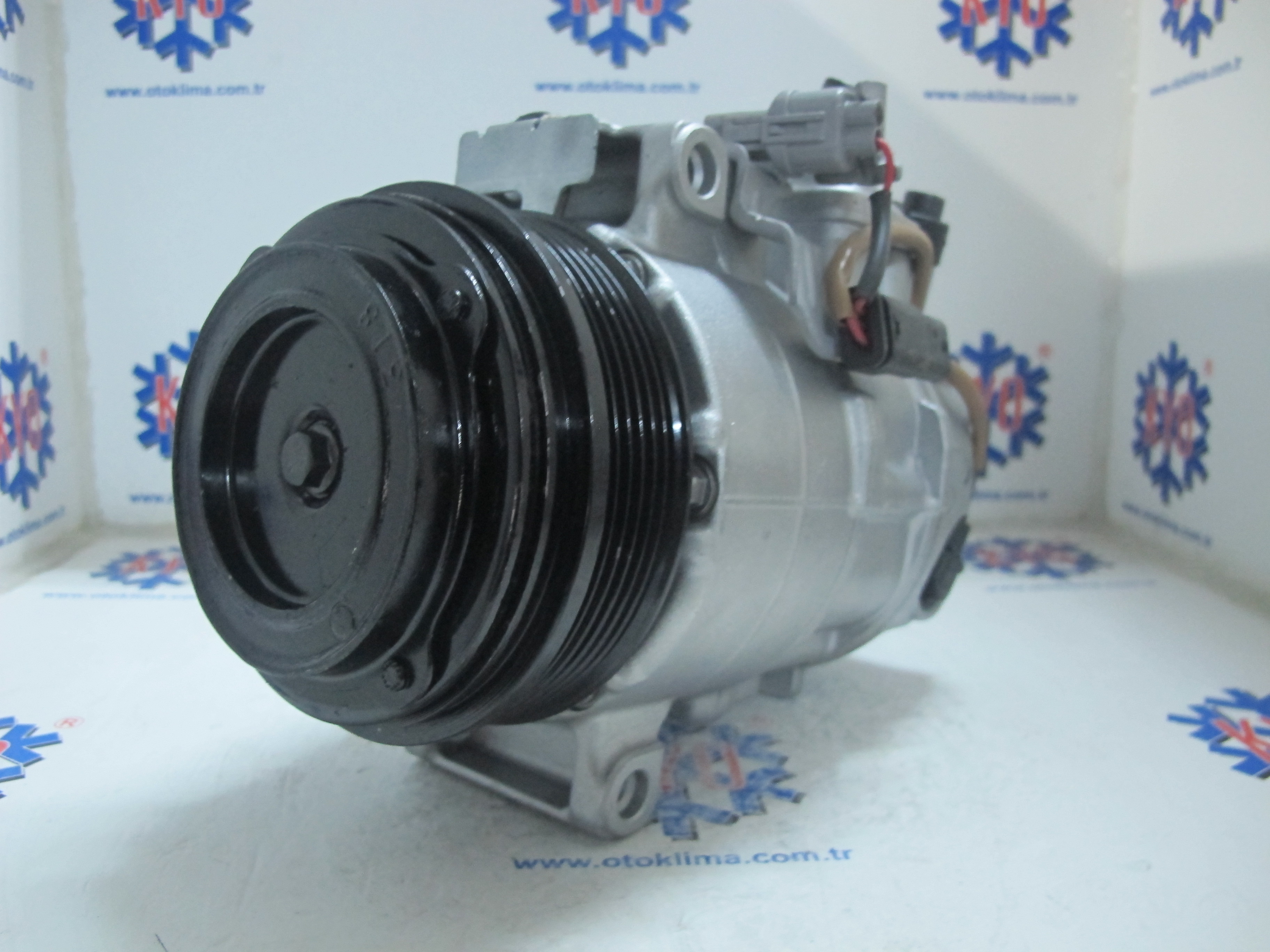 KYOK151464  MB W212 E-200 CDİ 2010 6 PK  OEM:0008302600  - 447280-7082