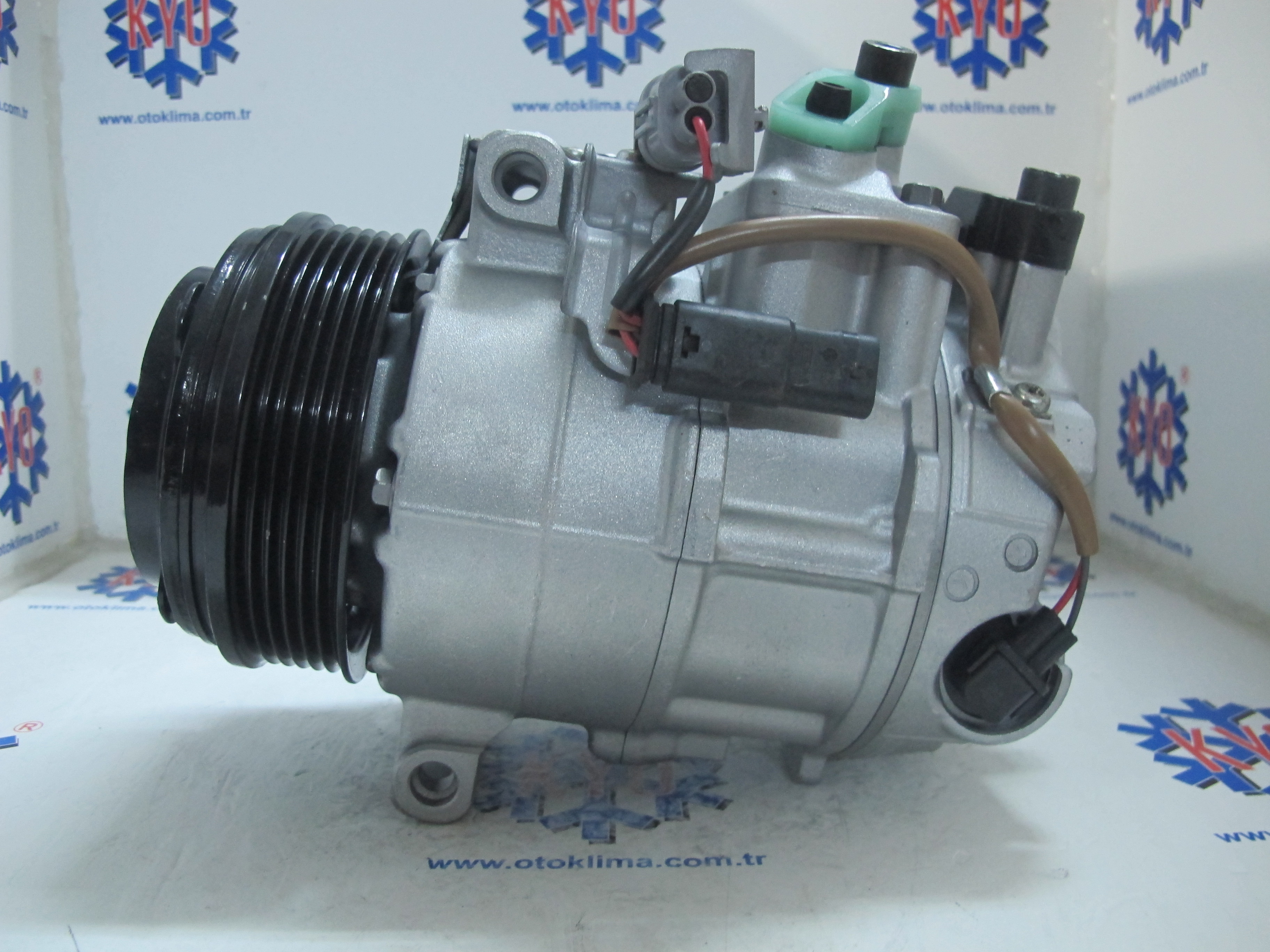 KYOK151464  MB W212 E-200 CDİ 2010 6 PK  OEM:0008302600  - 447280-7082