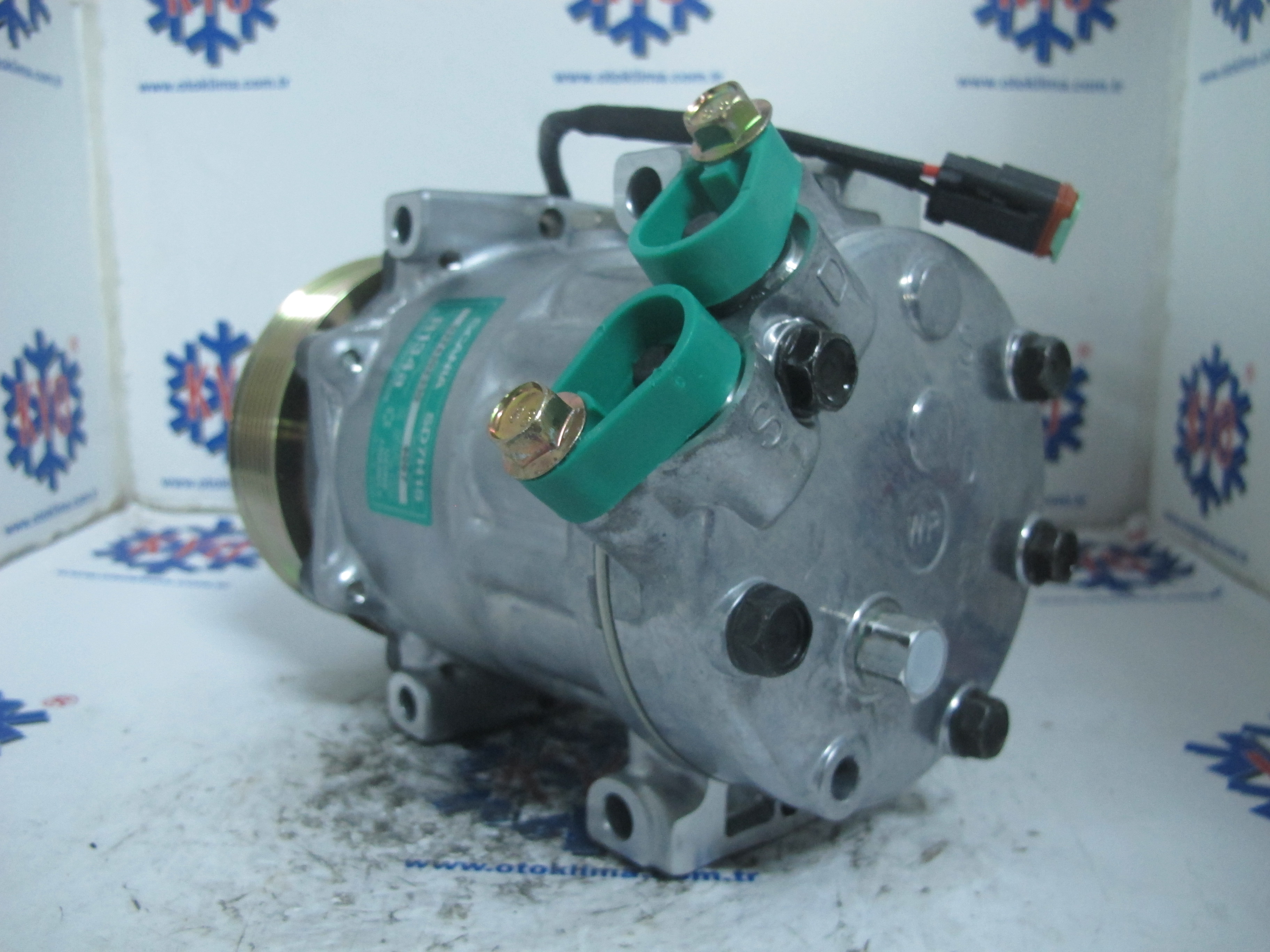 KYOK151603 JCB   OEM:  320-08562
