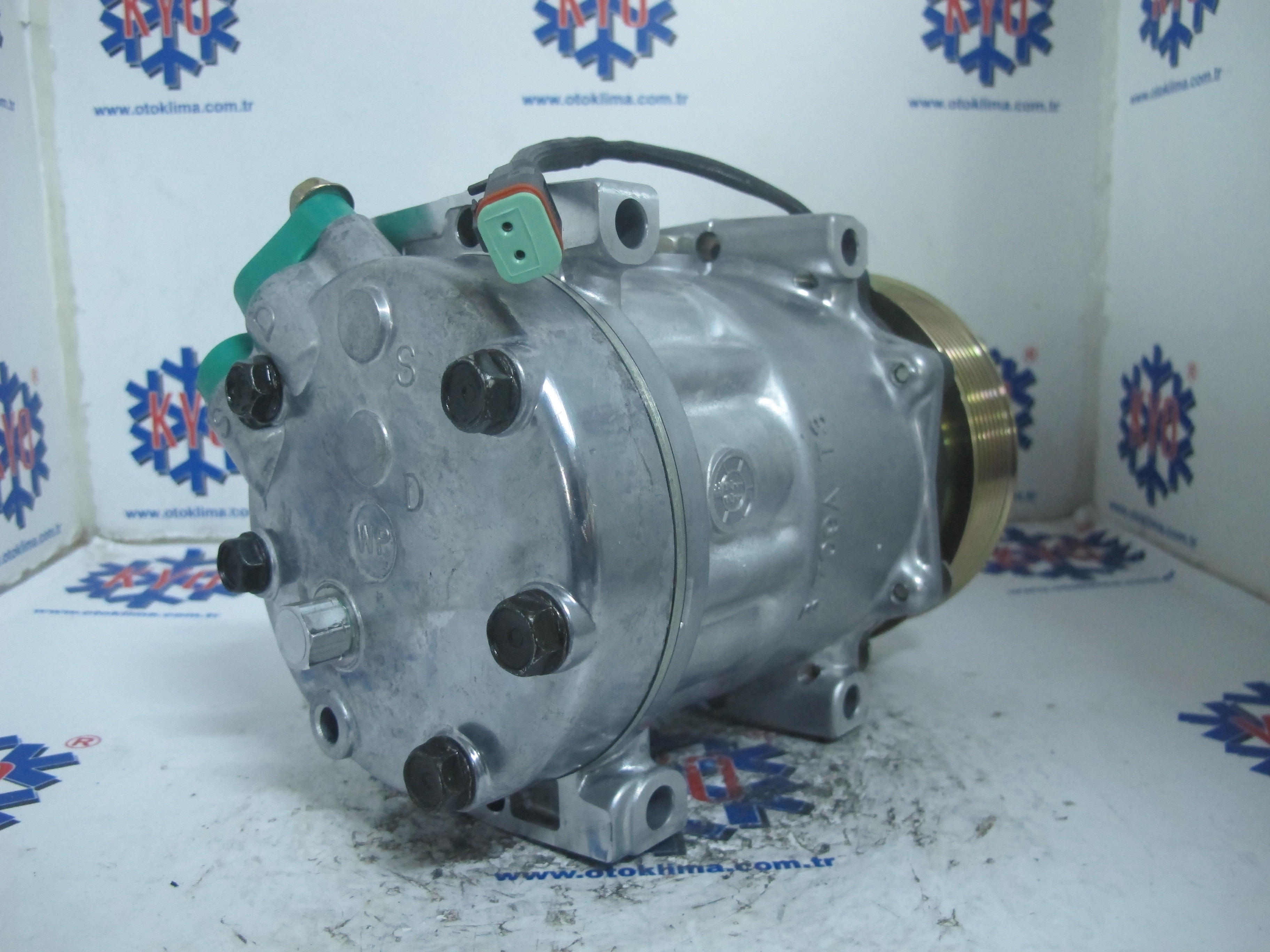 KYOK151603 JCB   OEM:  320-08562
