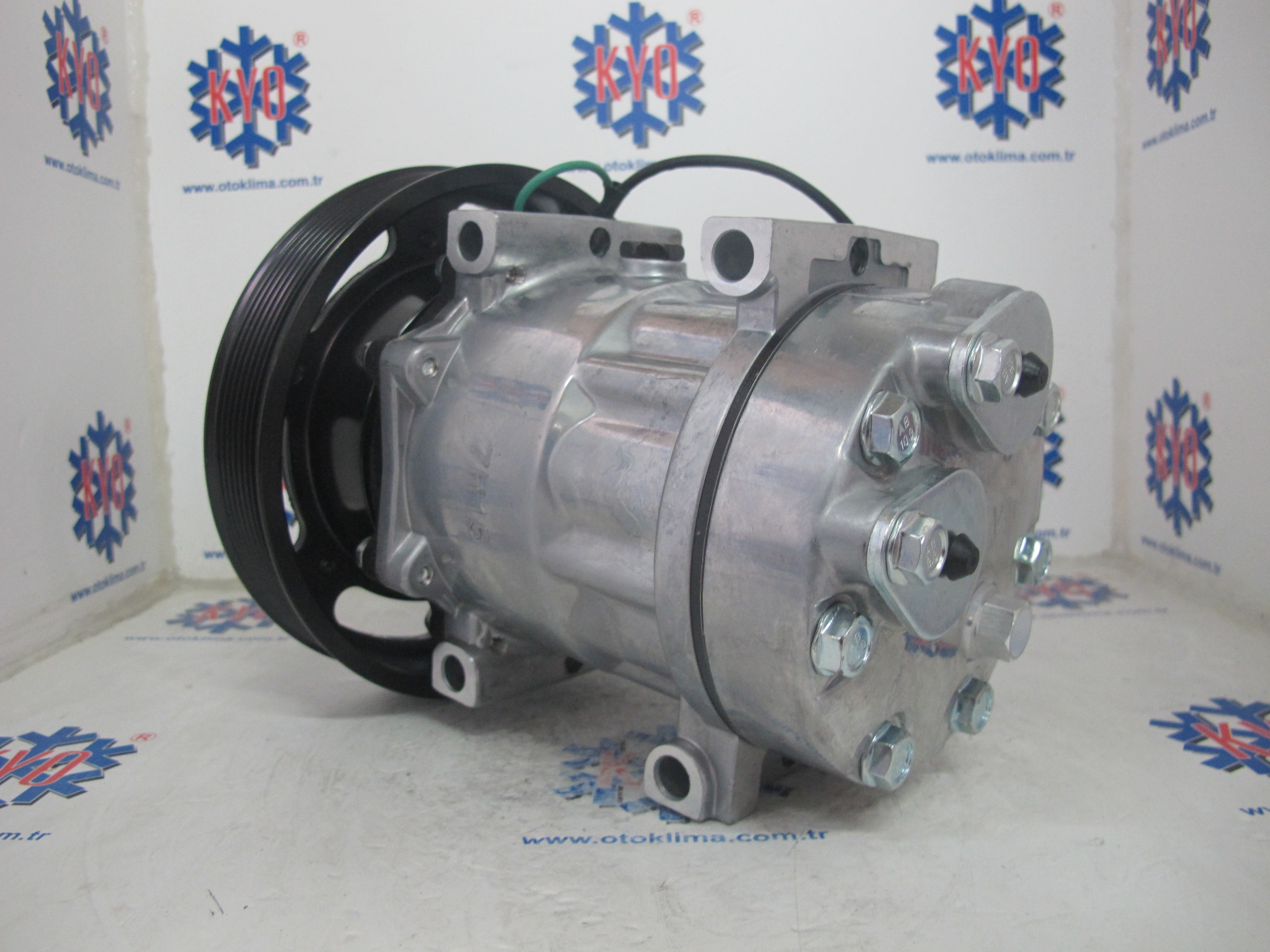 KYOK151609  VOLVO  OEM : 20587125 - 85000458